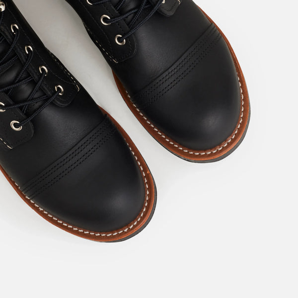 Red Wing #8084
Men's Iron Ranger®
Men's 6-Inch Boot in Black Harness Leather