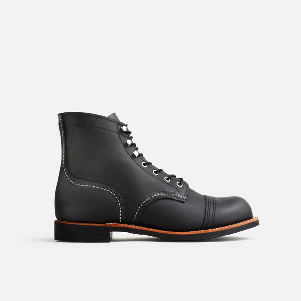 Red Wing #8084
Men's Iron Ranger®
Men's 6-Inch Boot in Black Harness Leather
